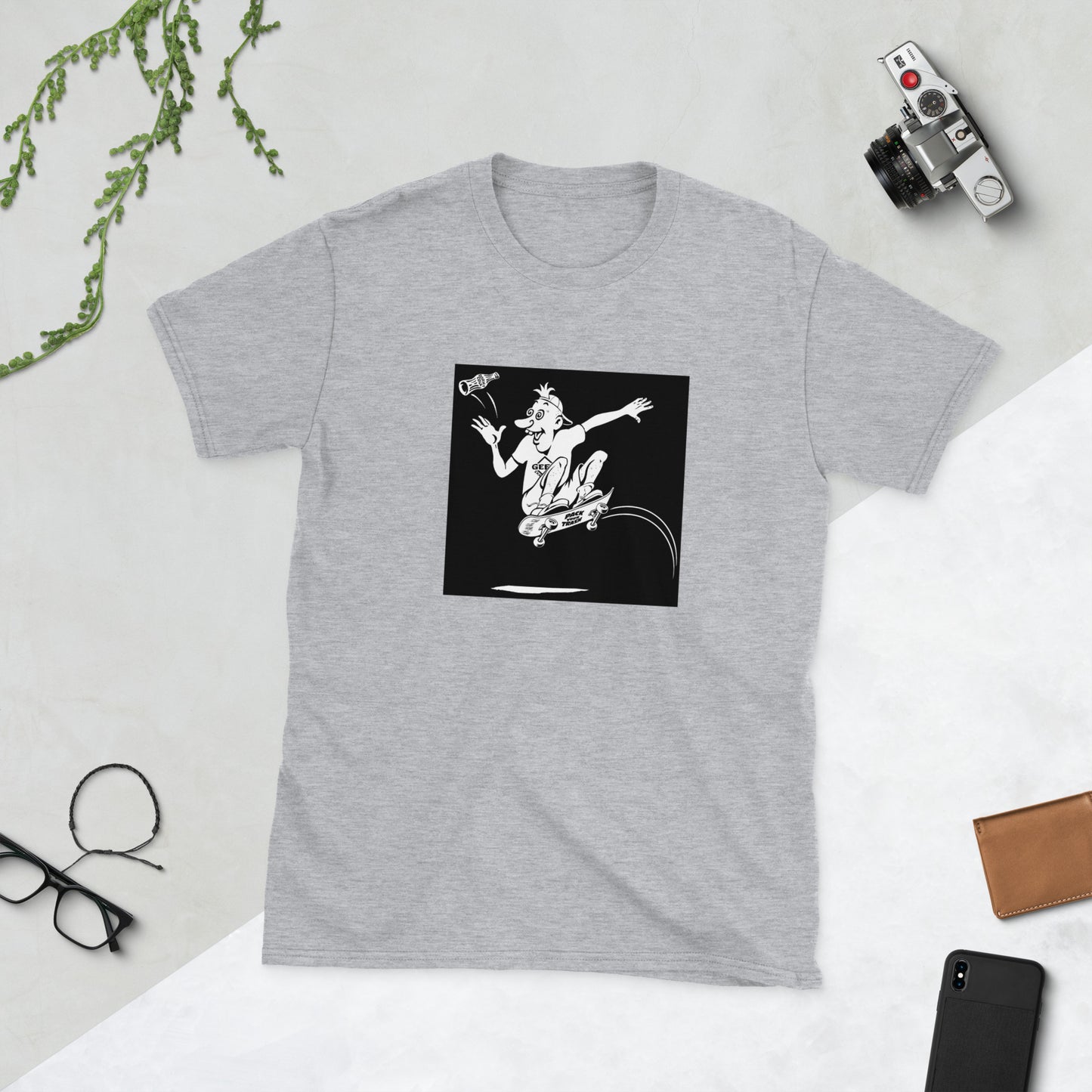 Pack Your Trash - Skater Geek - Dark print on light shirt - Short-Sleeve Unisex T-Shirt